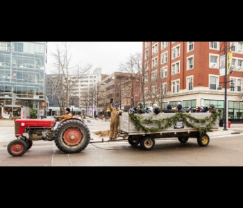 Downtown Holiday Tractor Rides. The Local Hub Iowa City