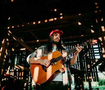 Jordan Lee King live at Field Day Brewing Co. The Local Hub Iowa City